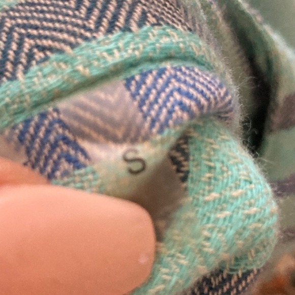 Soft Surrounding Shirt Womens sz Small Boho Striped Blue Tunic Roll Tab‎ Sleeve - Picture 11 of 13